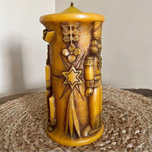 VINTAGE Hand Carved Nutcracker Holiday Candle - Picture 2 of 15